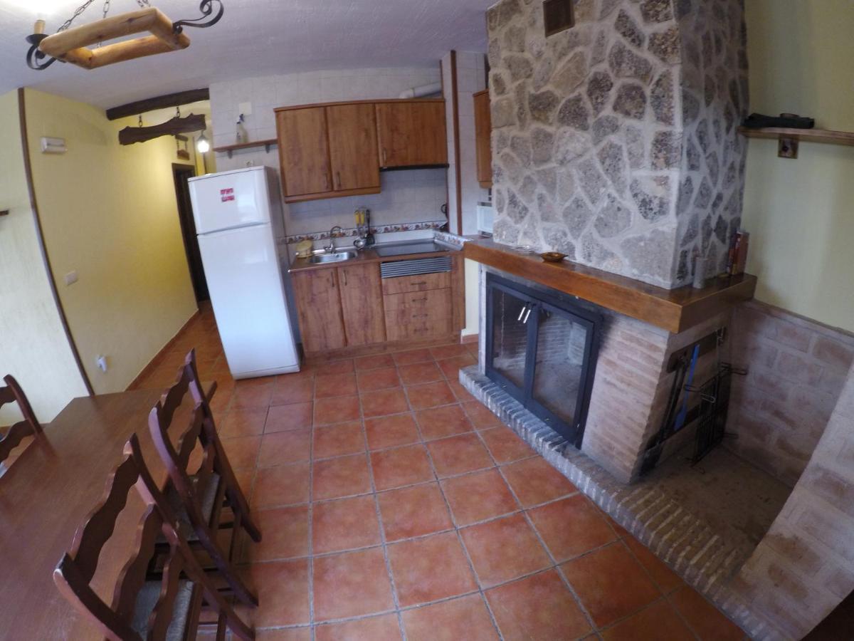 Gasthaus Fuente Del Gamellon Buenache de la Sierra Exterior foto