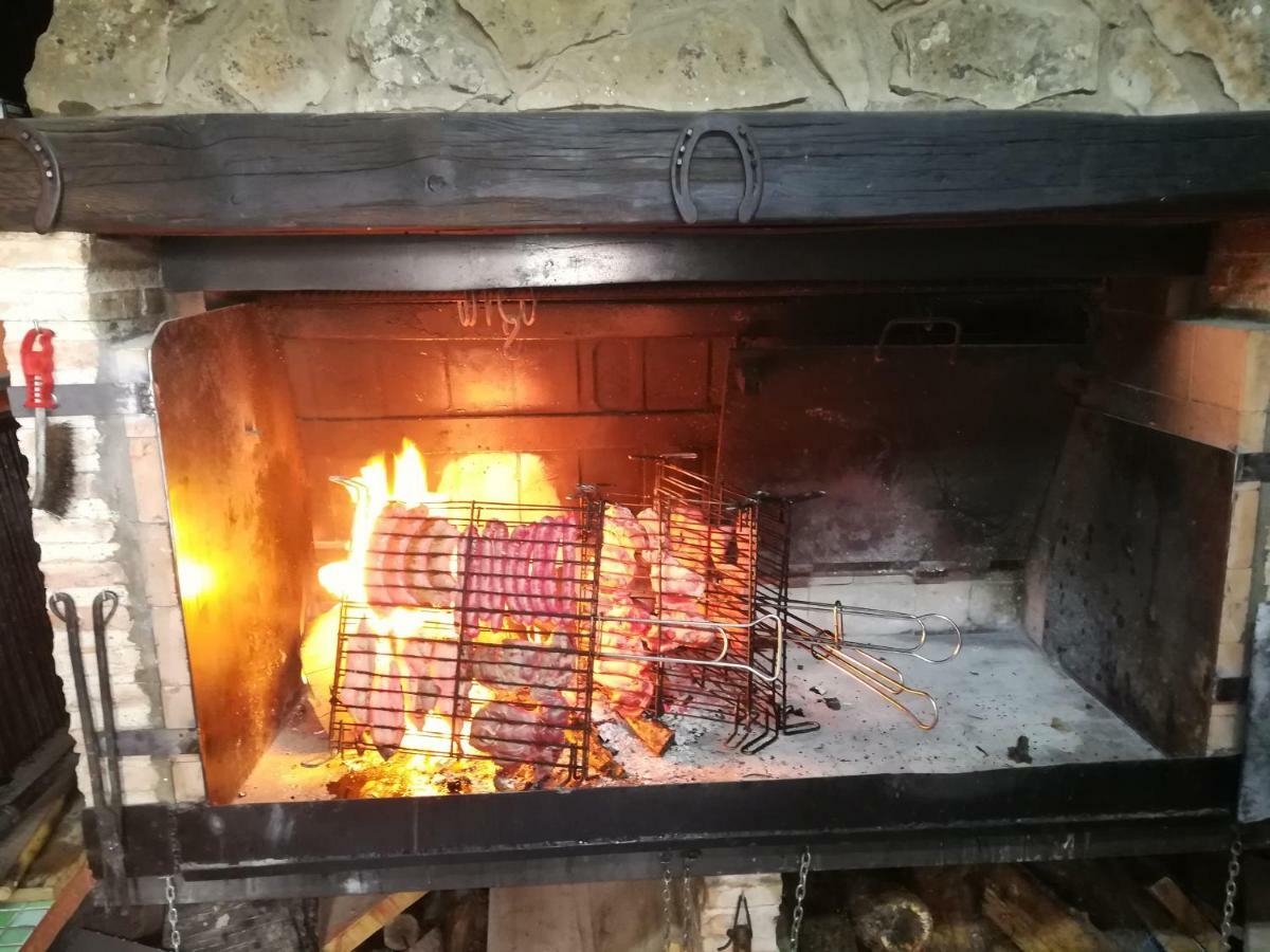 Gasthaus Fuente Del Gamellon Buenache de la Sierra Exterior foto